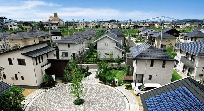 Net-zero-energy house increased to 74% The ratio of net-zero-energy homes (Green First Zero models) to all newly built Sekisui House detached homes increased to 74%. (For the period from February to July 2015)